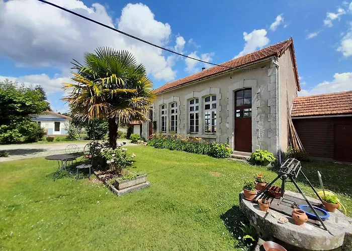 D'hôtes De L'ancienne école 3* Rivieres (Charente)